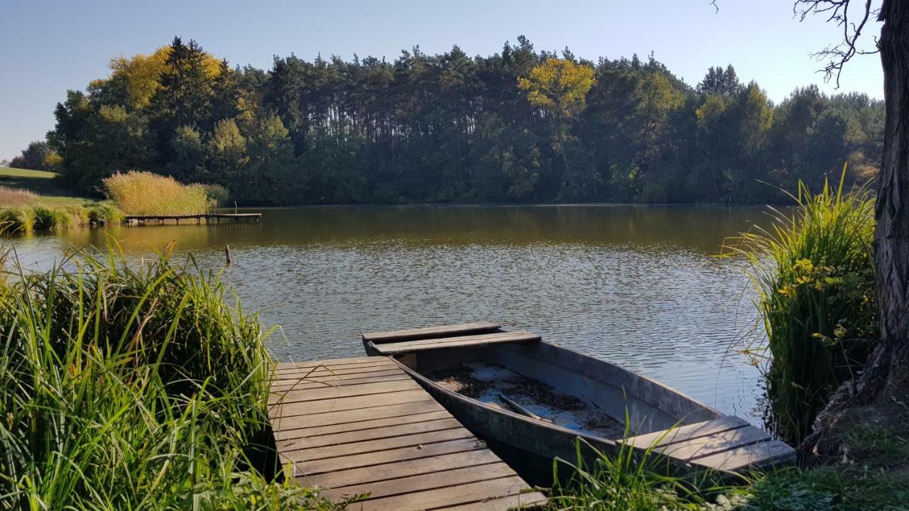 Stawy U Sikory - Dom Rybak - Agroturystyka I Lowisko Nowa Wies  Esterno foto